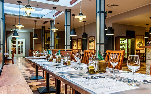 Nostalgia restaurant